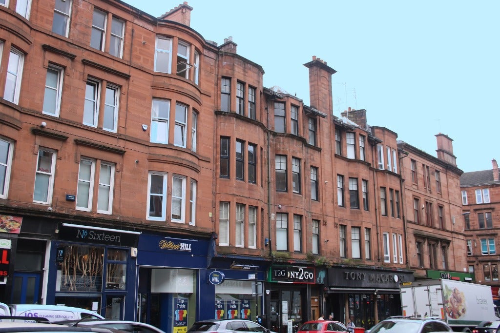 Flat Byres Road in Glasgow
