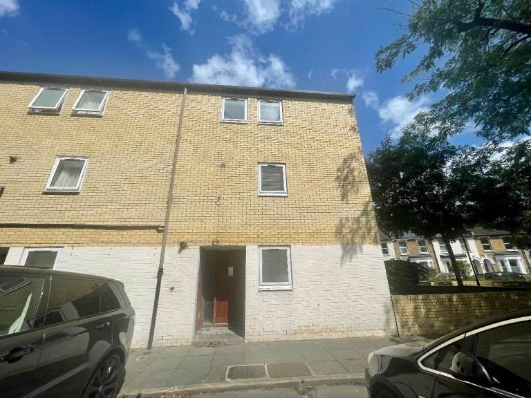 House Peckham Hill Street in Greater London