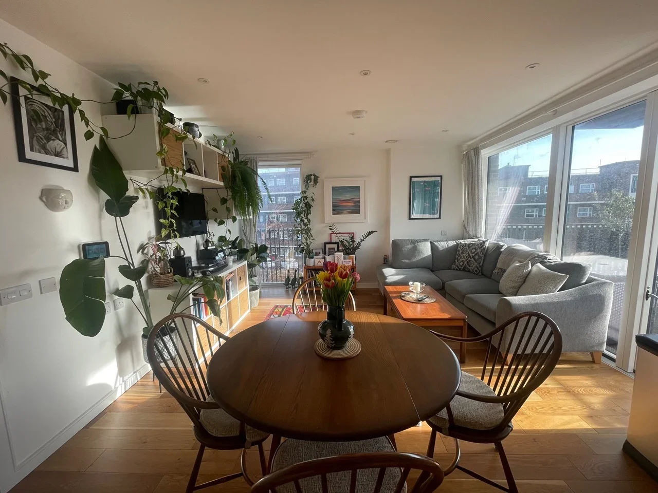 Flat Colville Street in Greater London