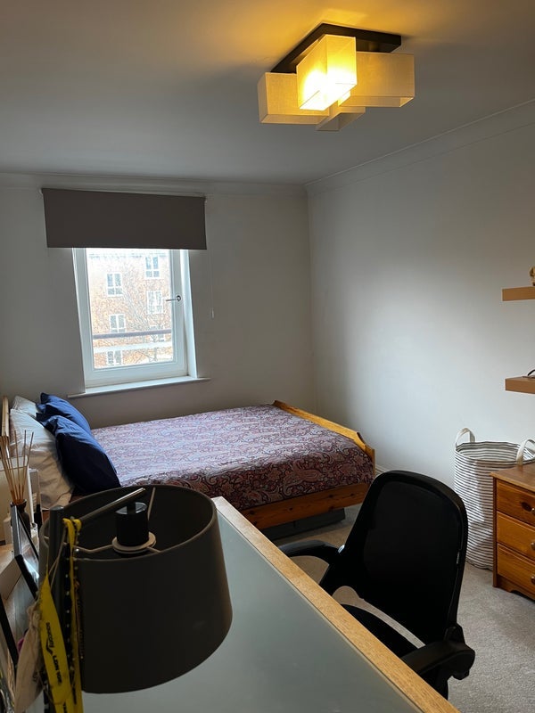 Room Woodland Crescent in Greater London