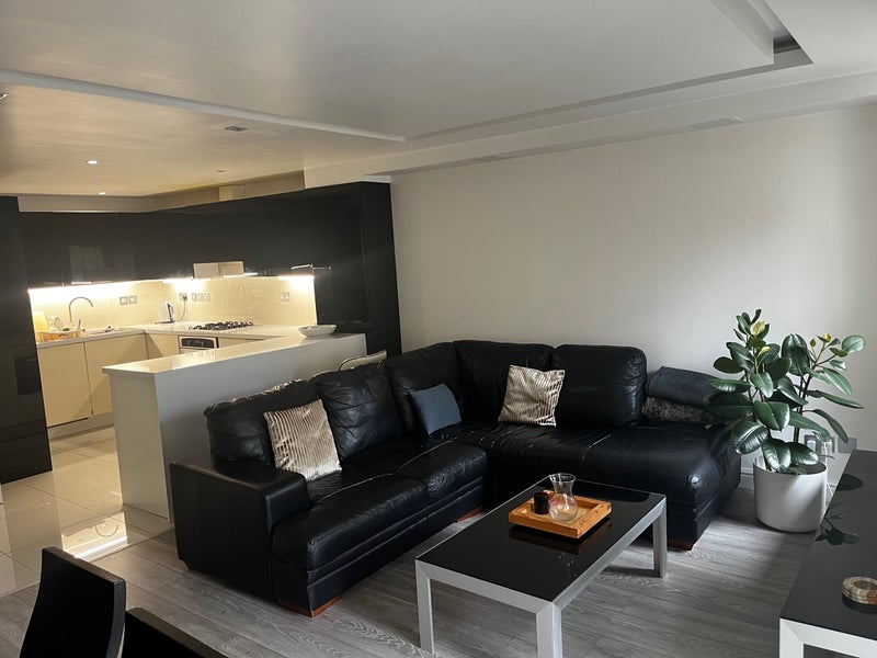 Room Woodland Crescent in Greater London