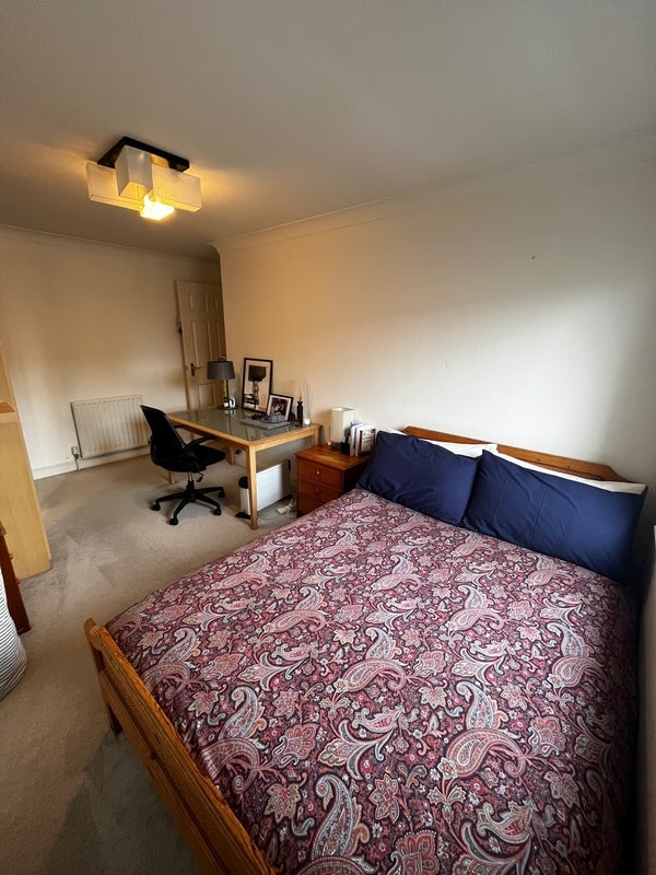 Room Woodland Crescent in Greater London