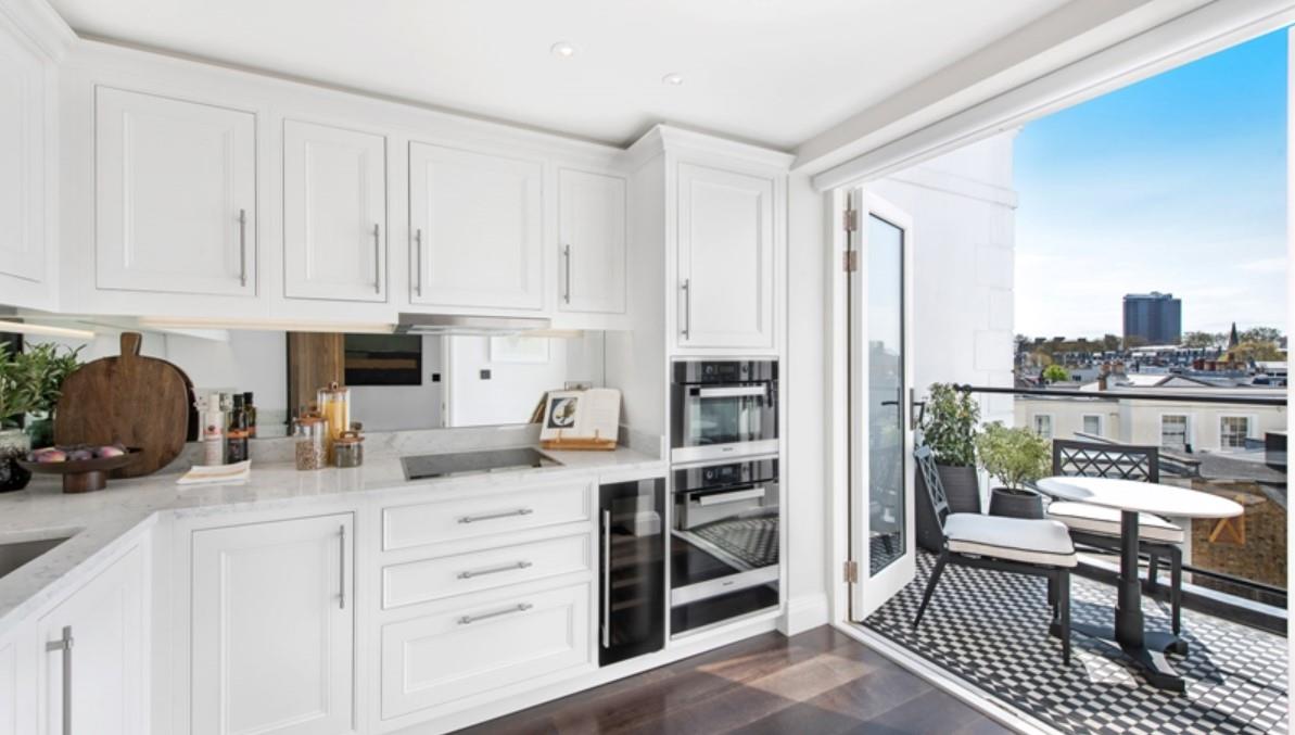 Flat Prince of Wales Terrace in Greater London