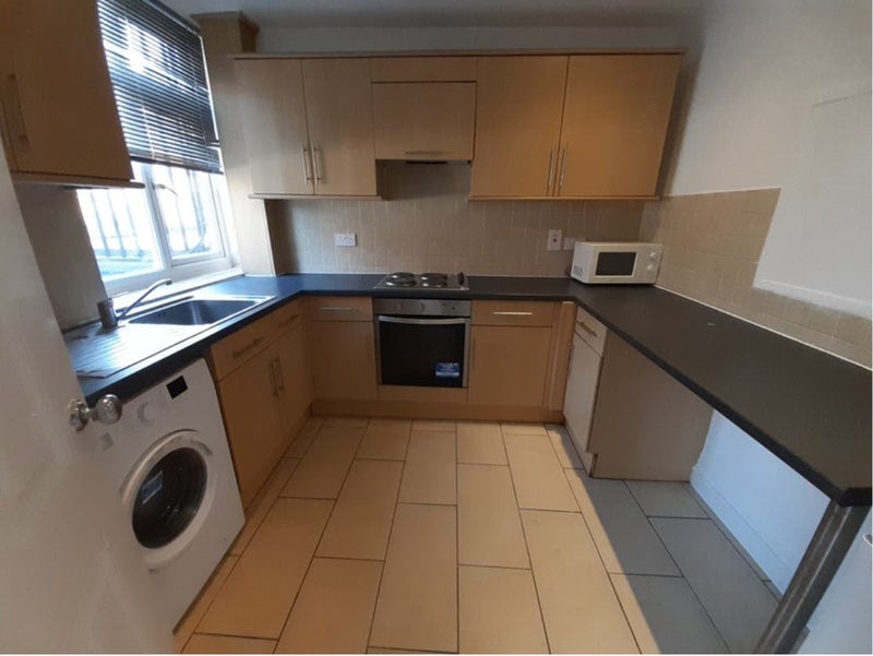 Room Bethnal Green Road in Greater London