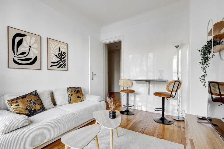 Flat Rue Firmin Gillot in Paris