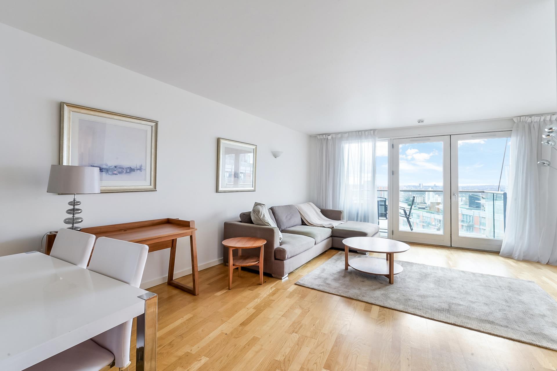 Flat Fairmont Avenue in Greater London