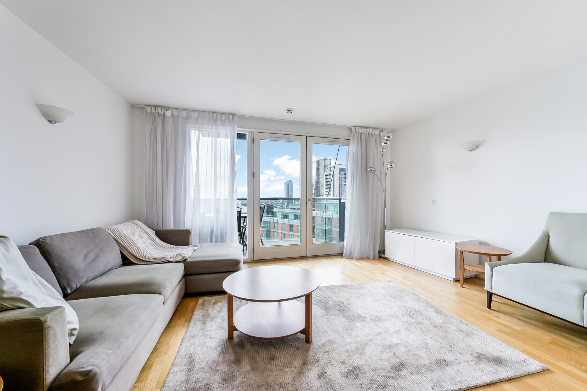 Flat Fairmont Avenue in Greater London