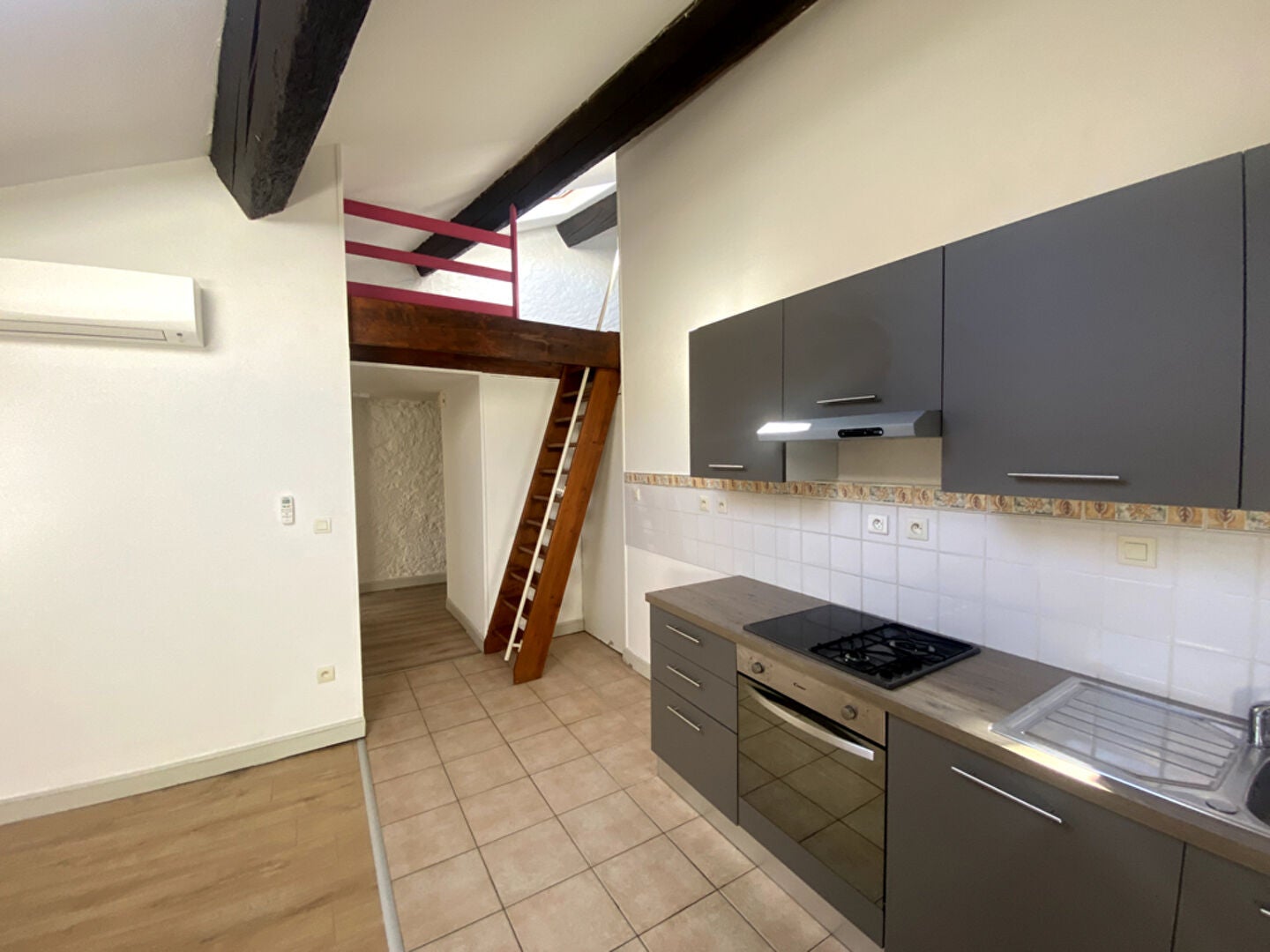Flat Rue du 1er Mai in Argeliers
