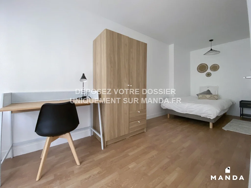 Room Rue Jean de La Fontaine in Argenteuil