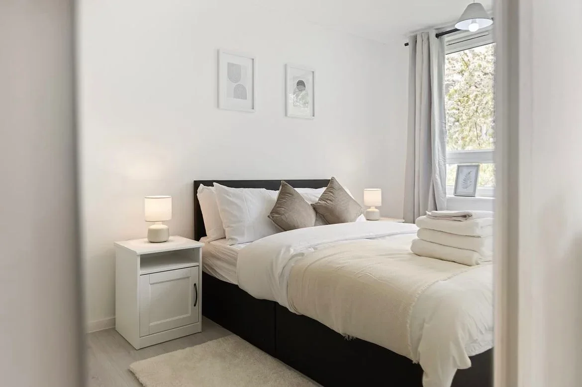 Flat Davern Close in Greater London