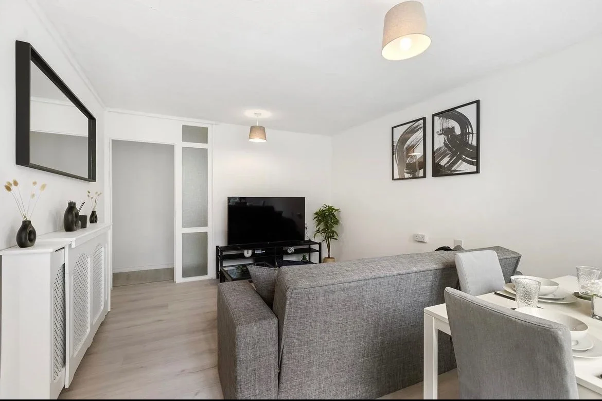 Flat Davern Close in Greater London