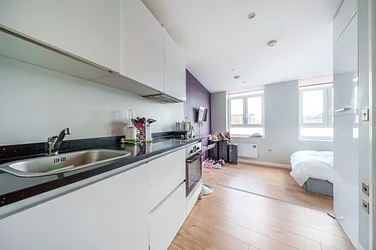 Flat Gilmore Road in Greater London