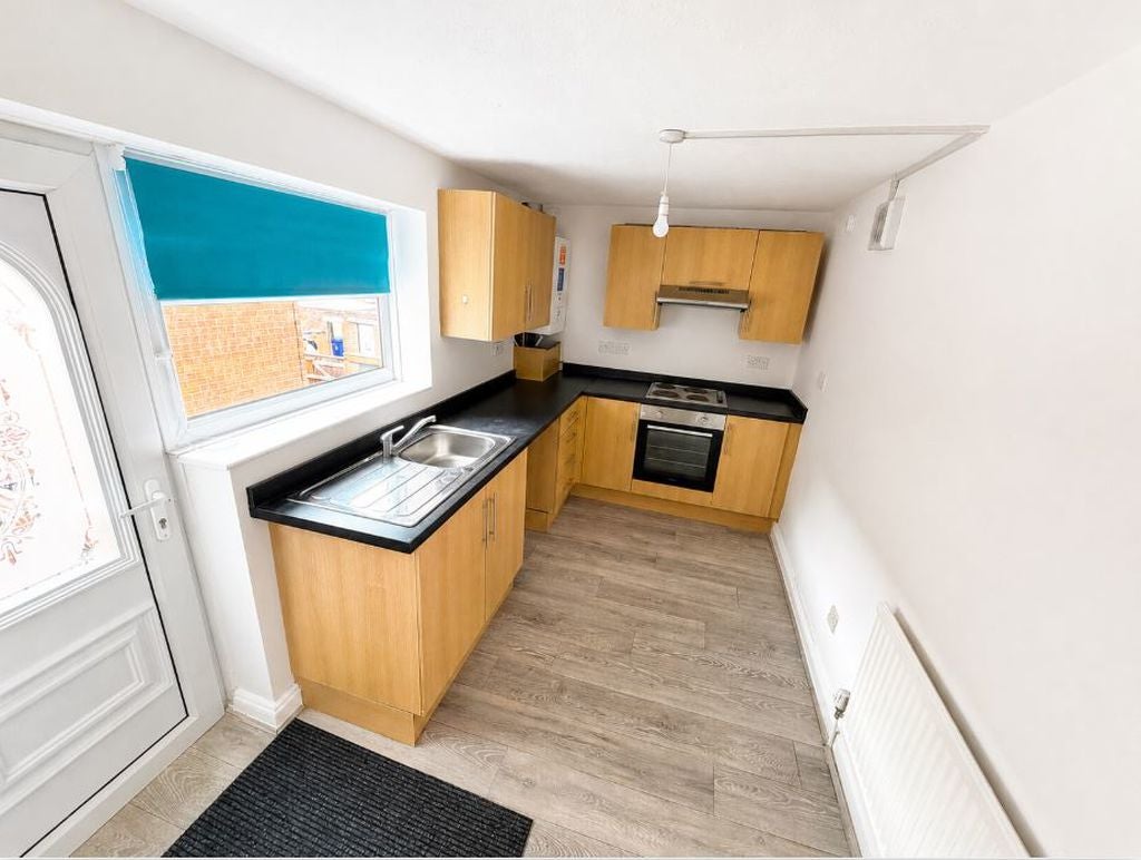 Flat Plessey Road in Newsham