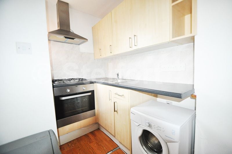 Flat Wedmore Gardens in Greater London