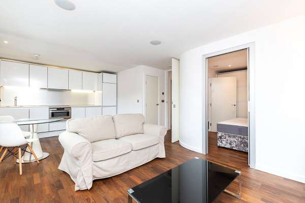 Flat Islington Green in Greater London