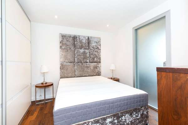Flat Islington Green in Greater London
