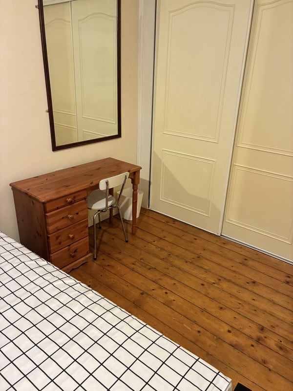 Room Eric Street in Greater London