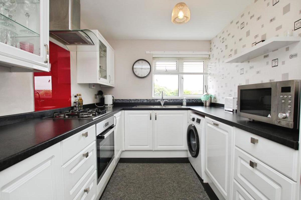 Flat Westover Road in Bristol