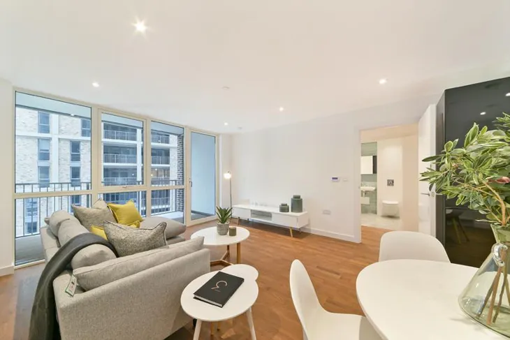Flat Town Place in Greater London