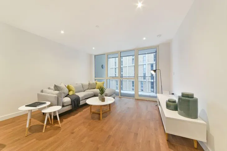 Flat Town Place in Greater London