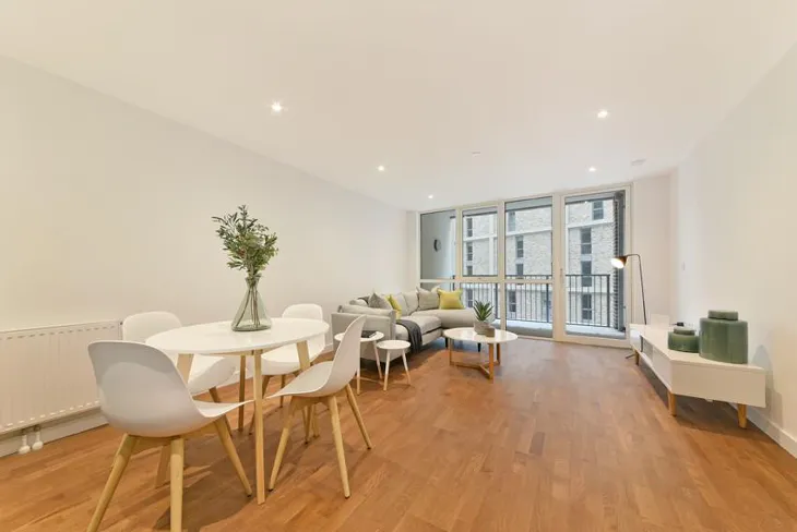 Flat Town Place in Greater London