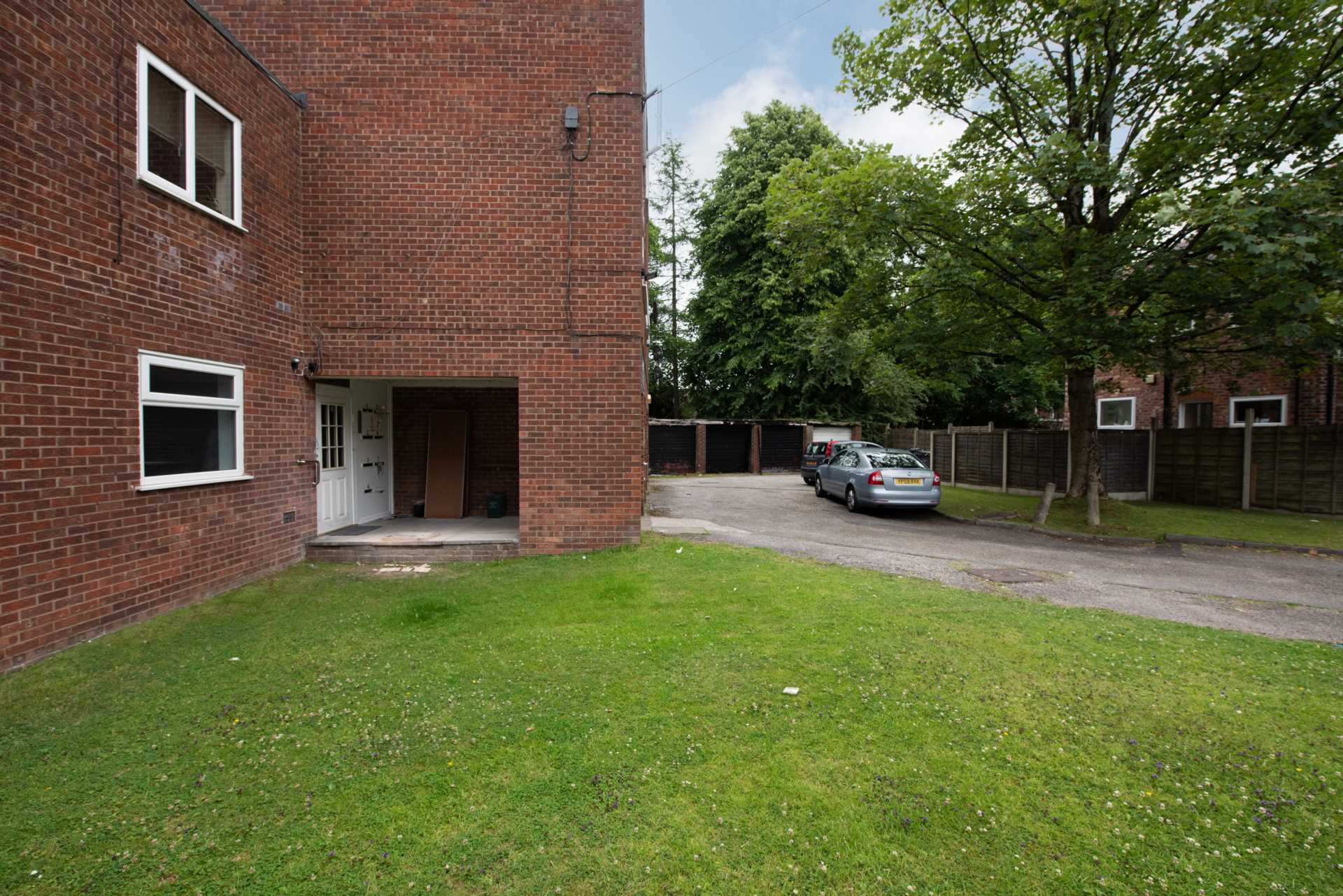 Flat Cavendish Road in Salford