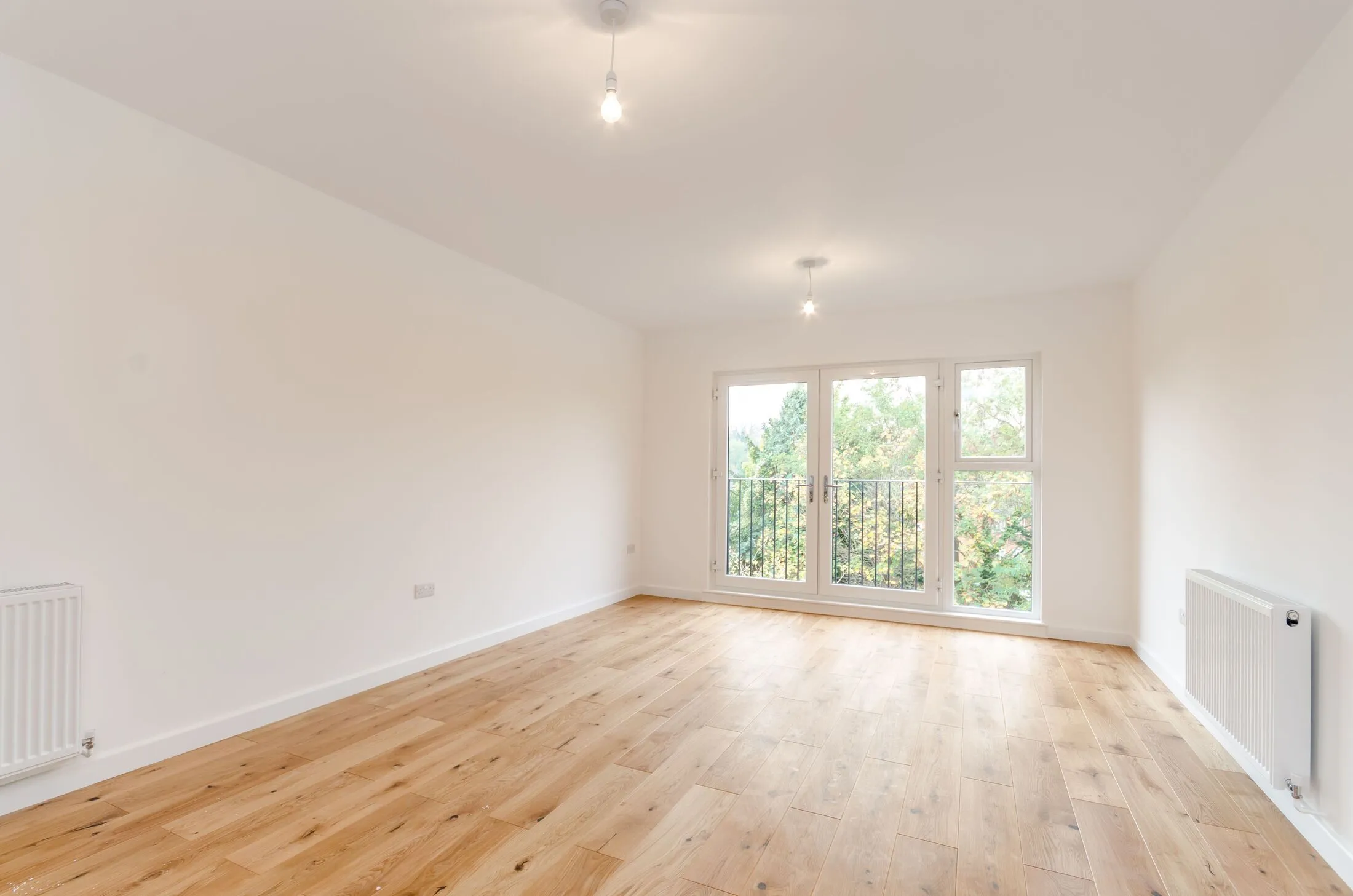 Flat Trenholme Close in Greater London