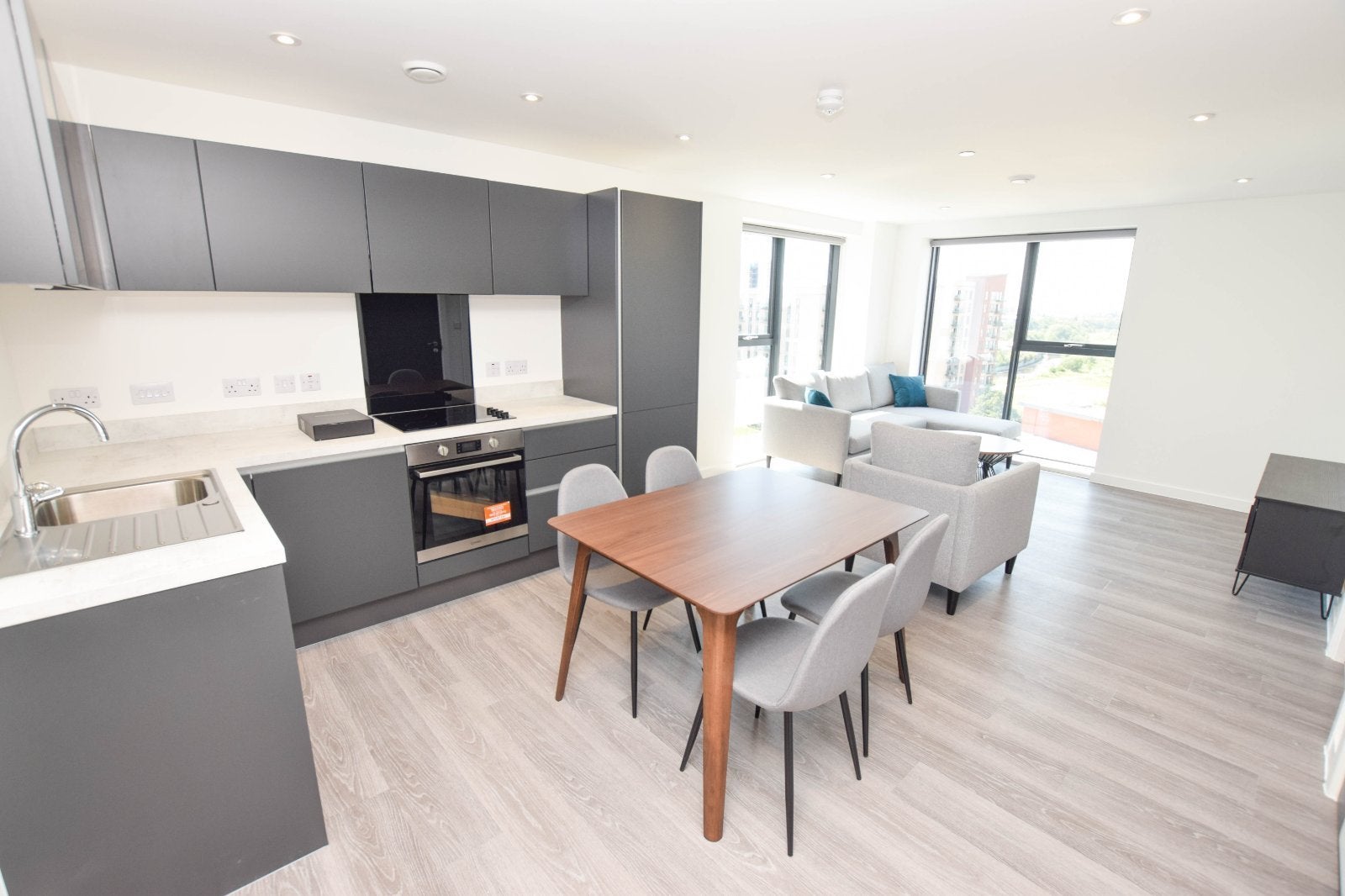 Flat Ordsall Lane in Salford