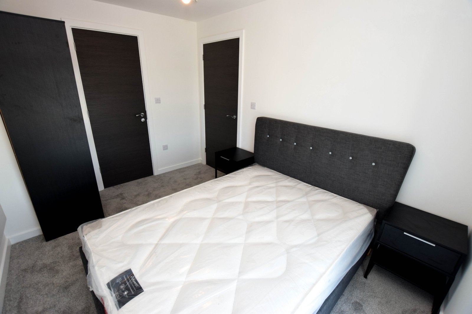 Flat Ordsall Lane in Salford