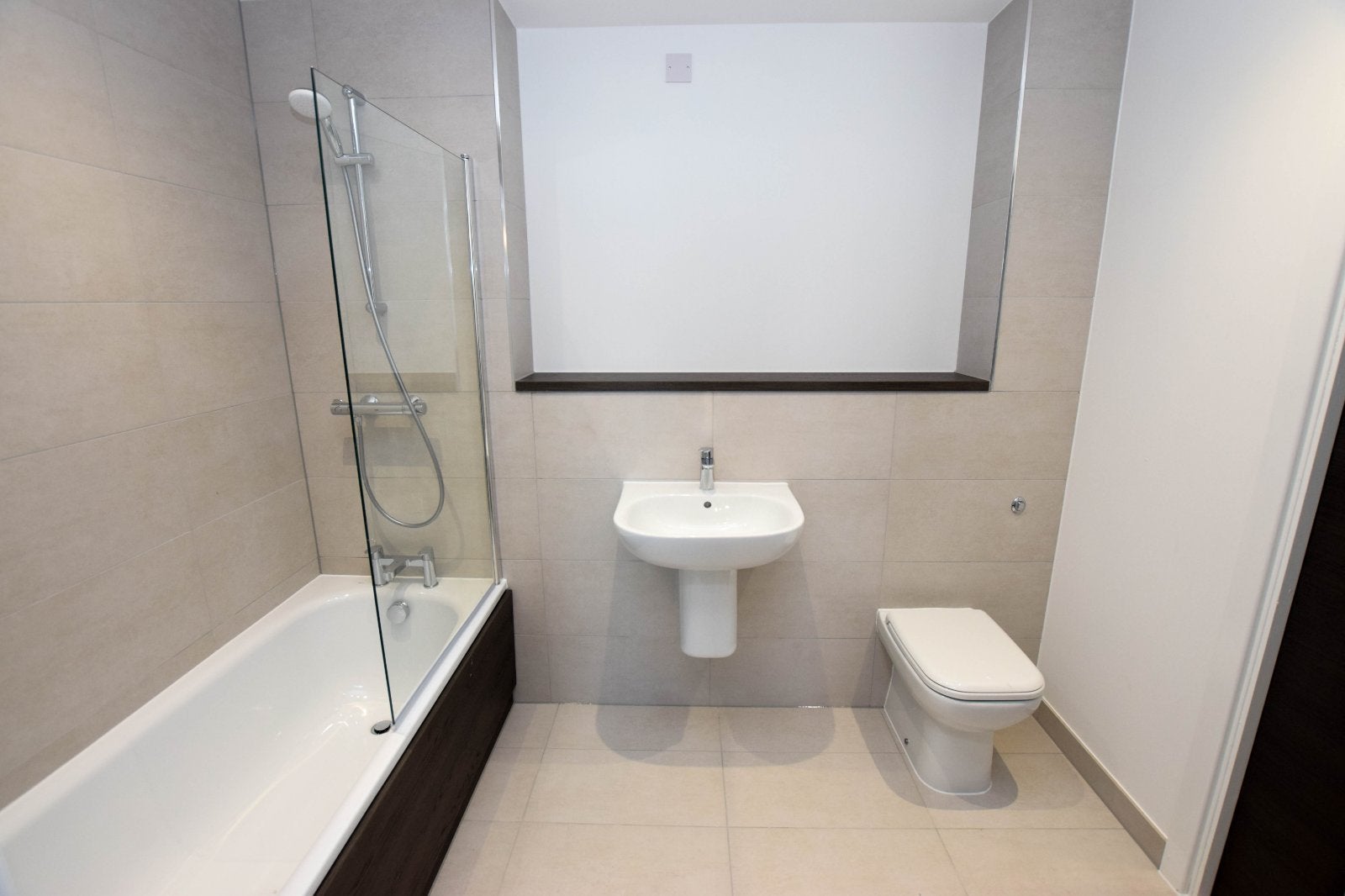 Flat Ordsall Lane in Salford