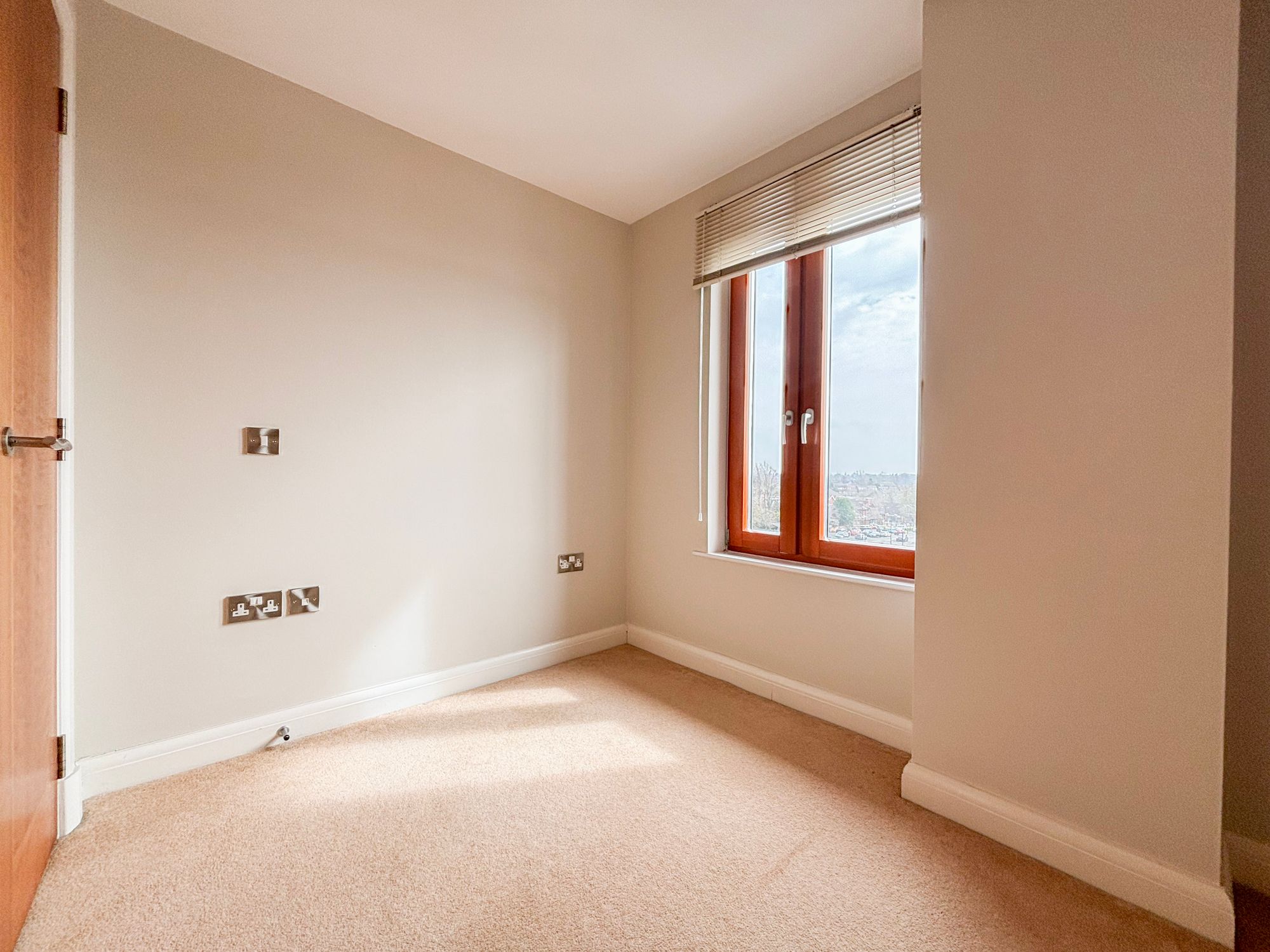 Flat Abbey End in Kenilworth