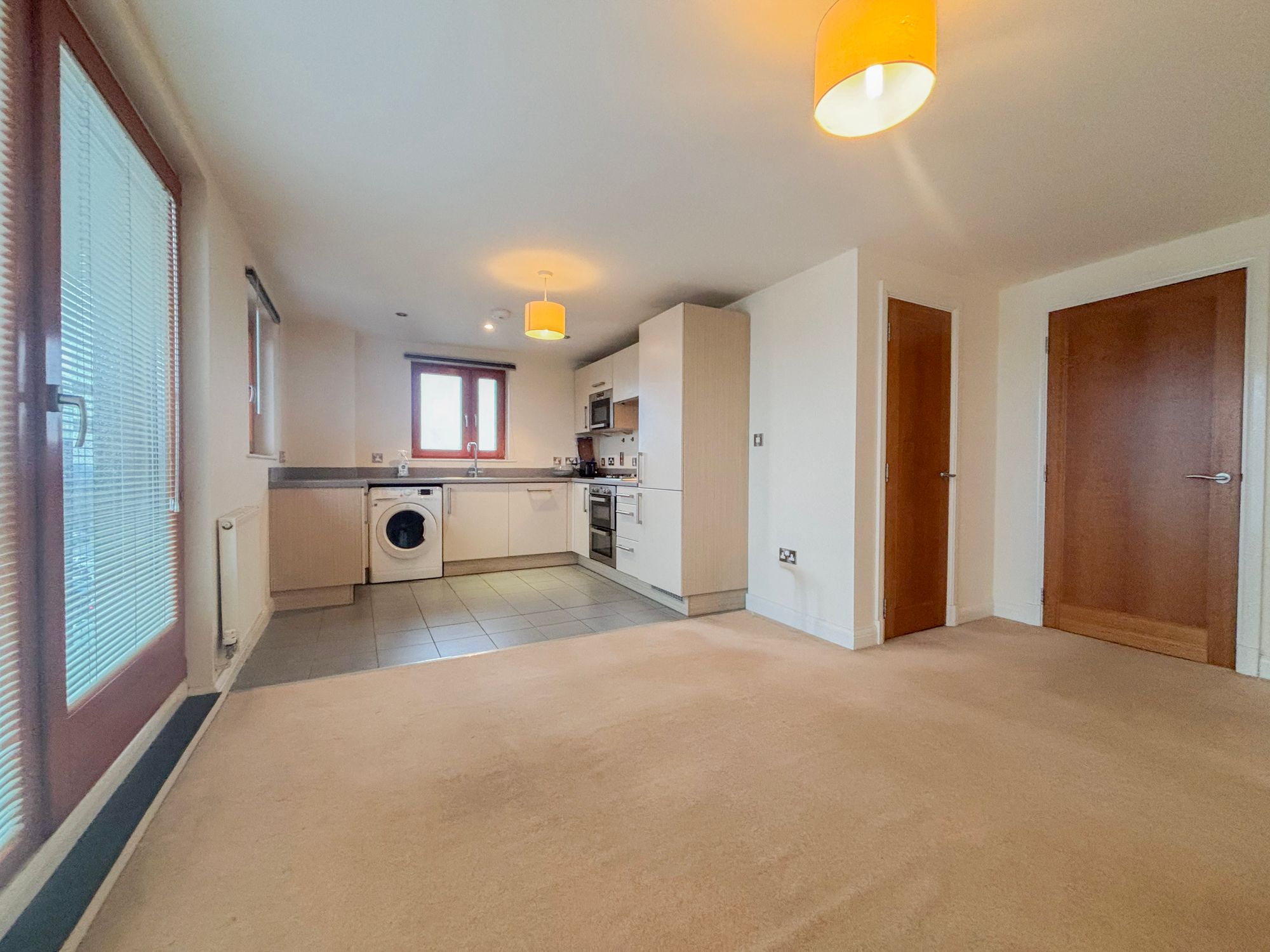 Flat Abbey End in Kenilworth