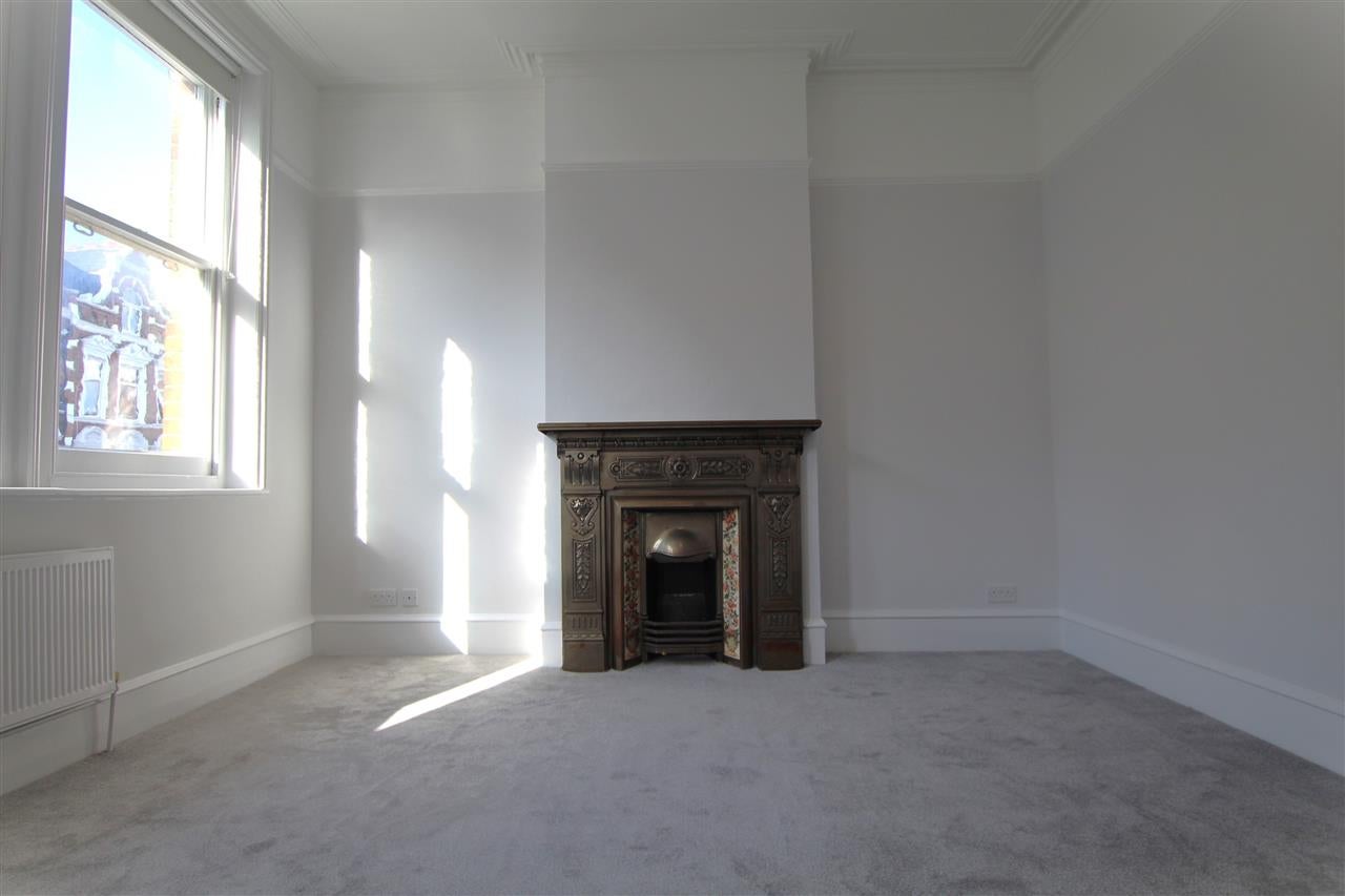 Flat Tottenham Lane in Greater London