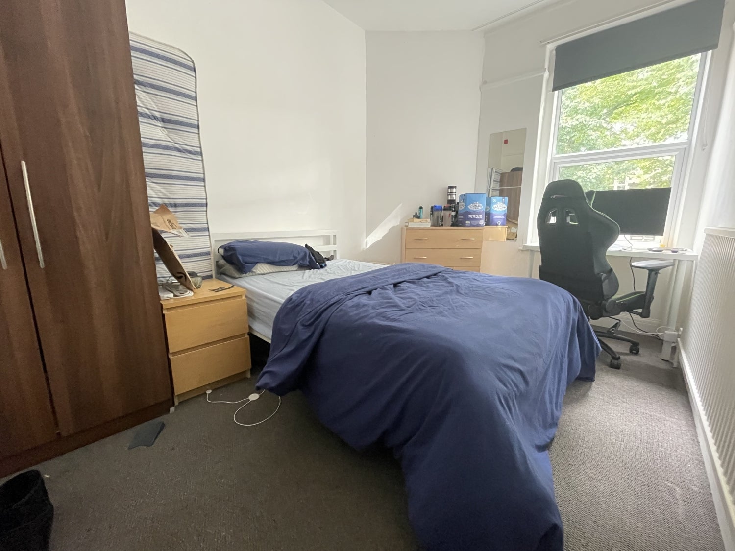 Room Llanbleddian Gardens in Cardiff