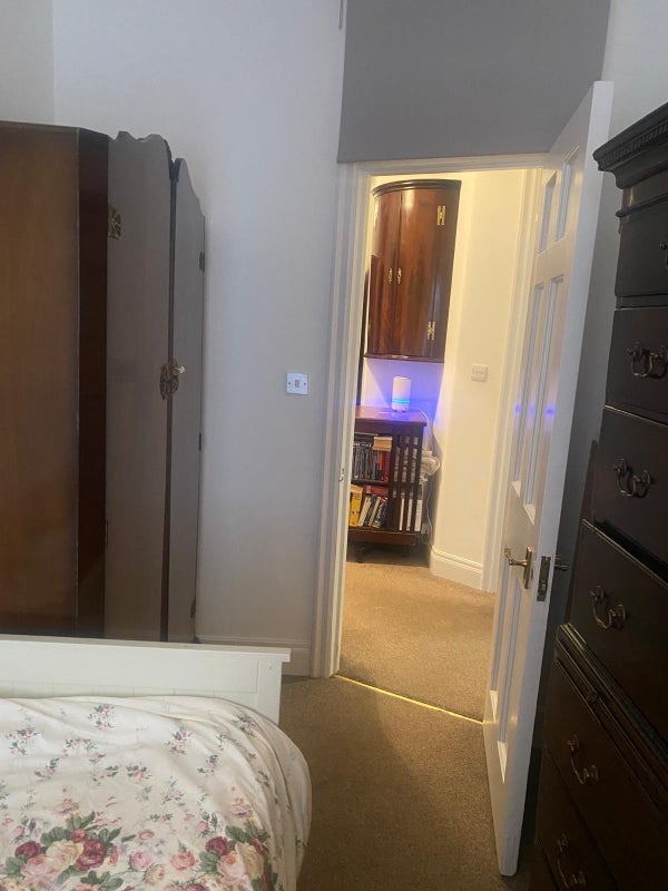 Room Porchester Road in City of Westminster