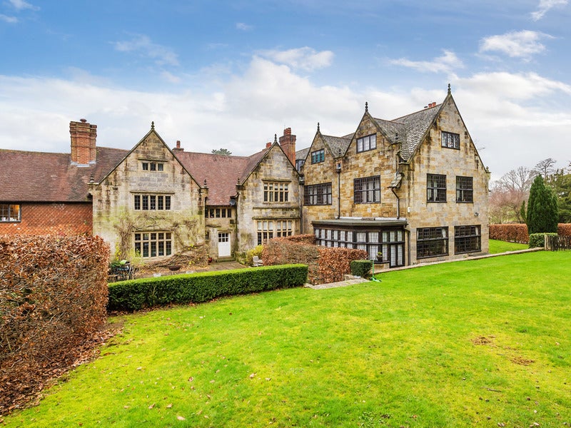 House Stonelands in Mid Sussex