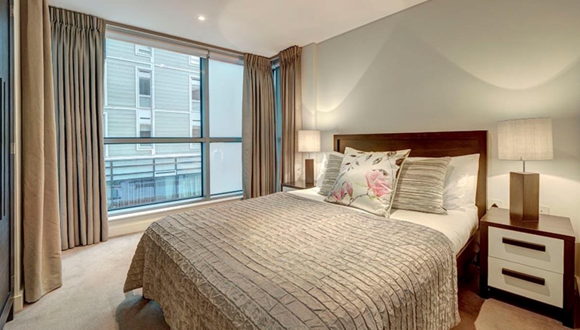 Flat Merchant Square in City of Westminster