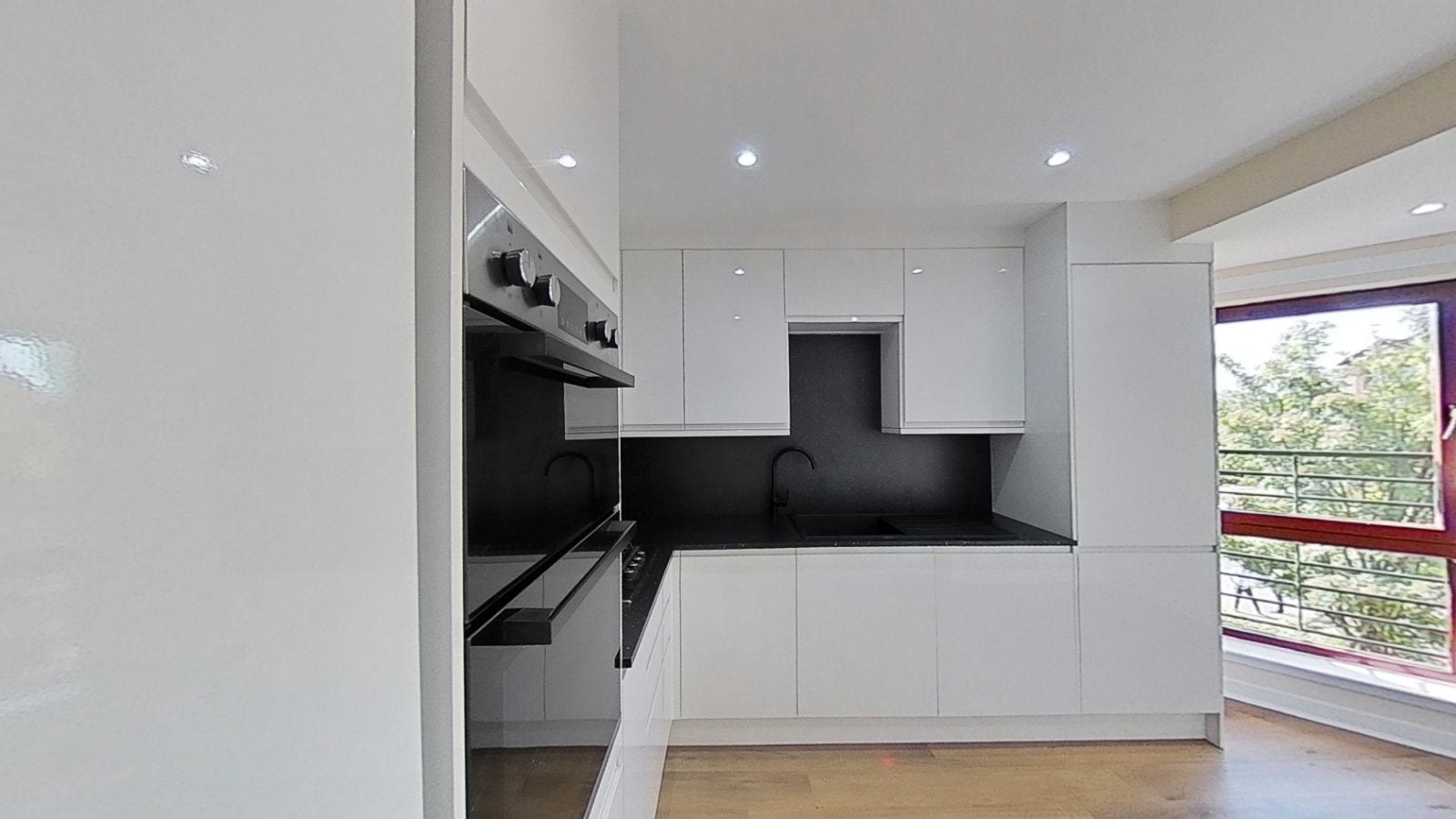 Flat Knightswood Court in Glasgow