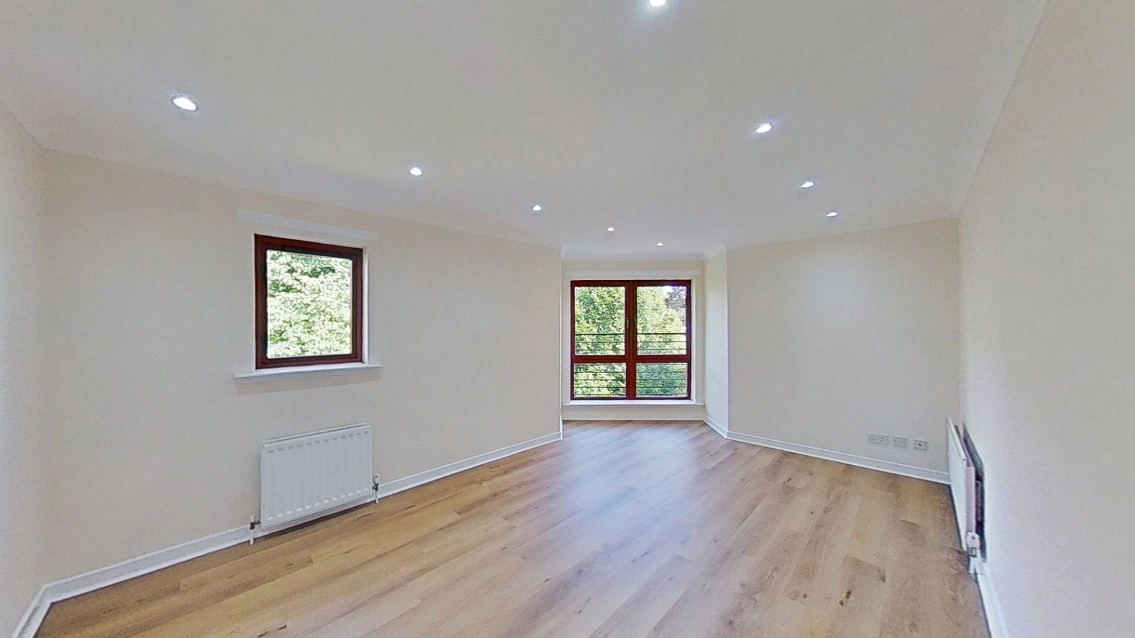 Flat Knightswood Court in Glasgow