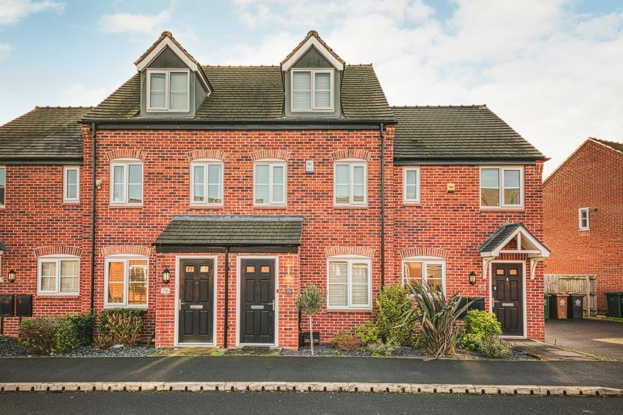 House Chilham Way in Derby