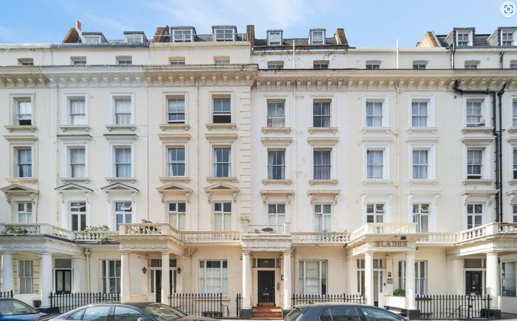 Flat Belgrave Road in City of Westminster