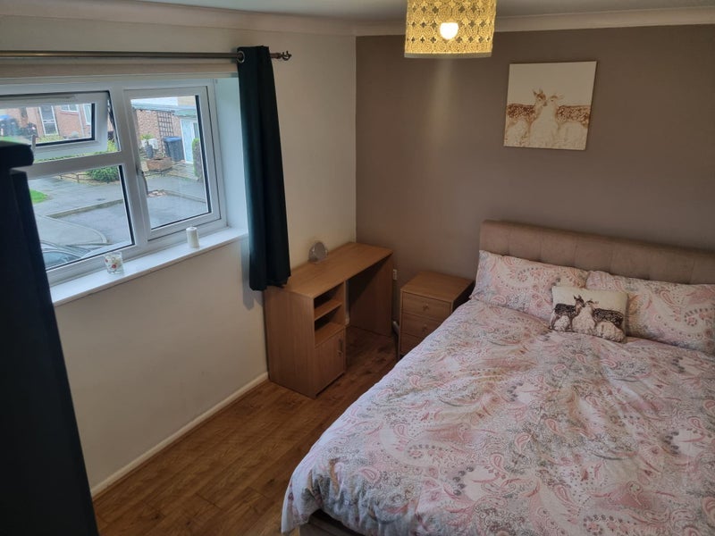Room The Dashes in Harlow