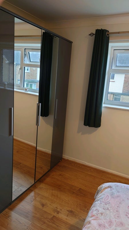 Room The Dashes in Harlow