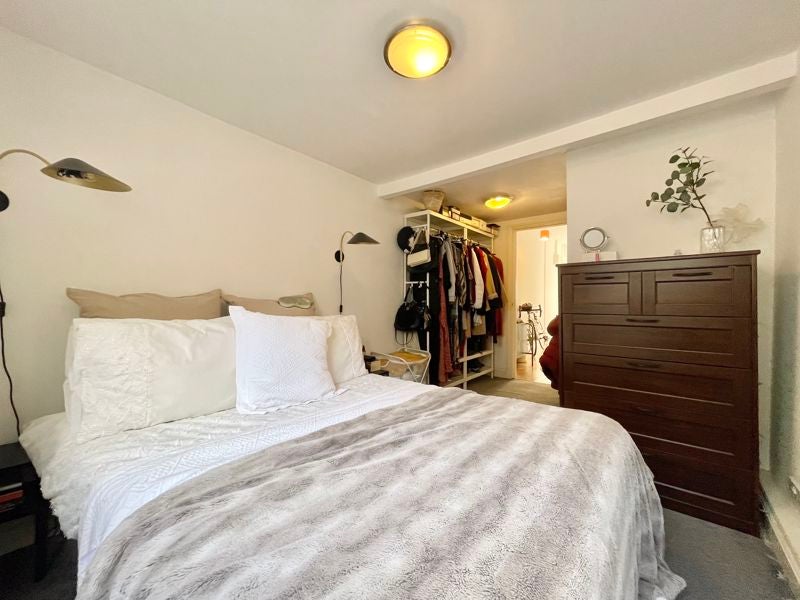Flat Warneford Street in Greater London