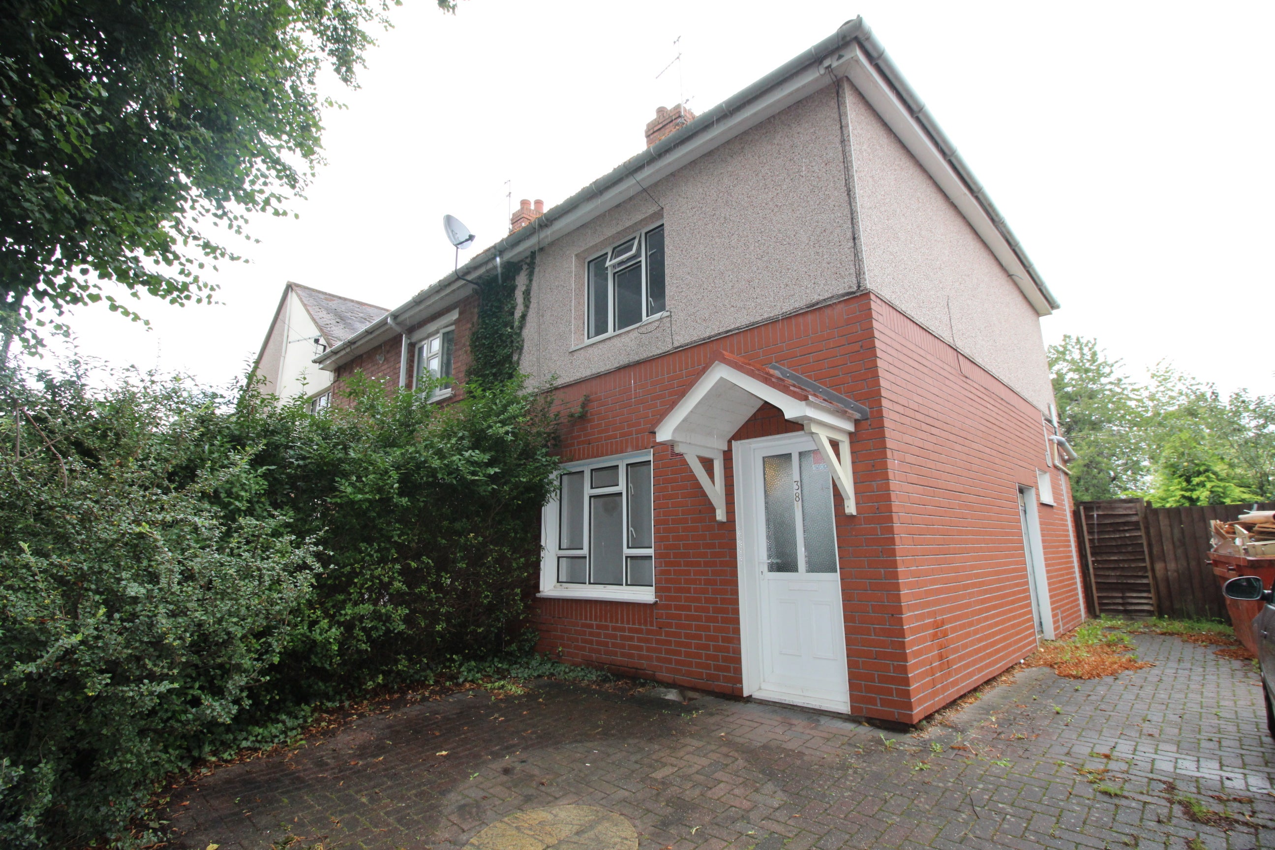 House Wathen Road in Warwick