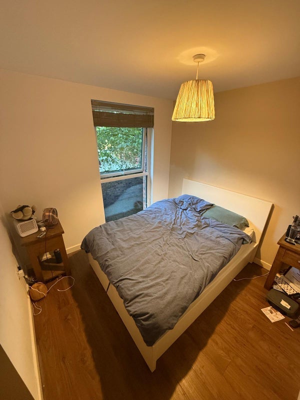 Room Sillavan Way in Salford