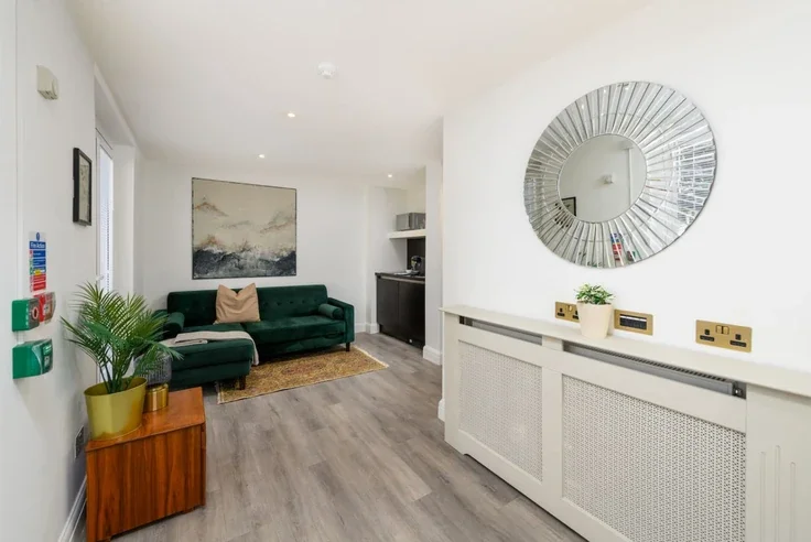 Room Marine Parade in Penarth