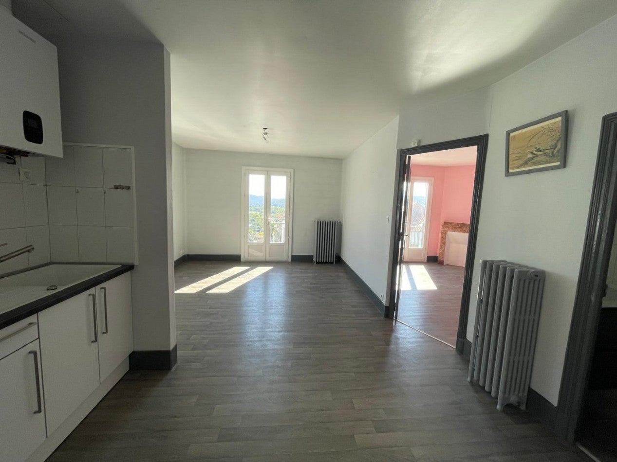 Appartement Rue des Sallières à Ausson