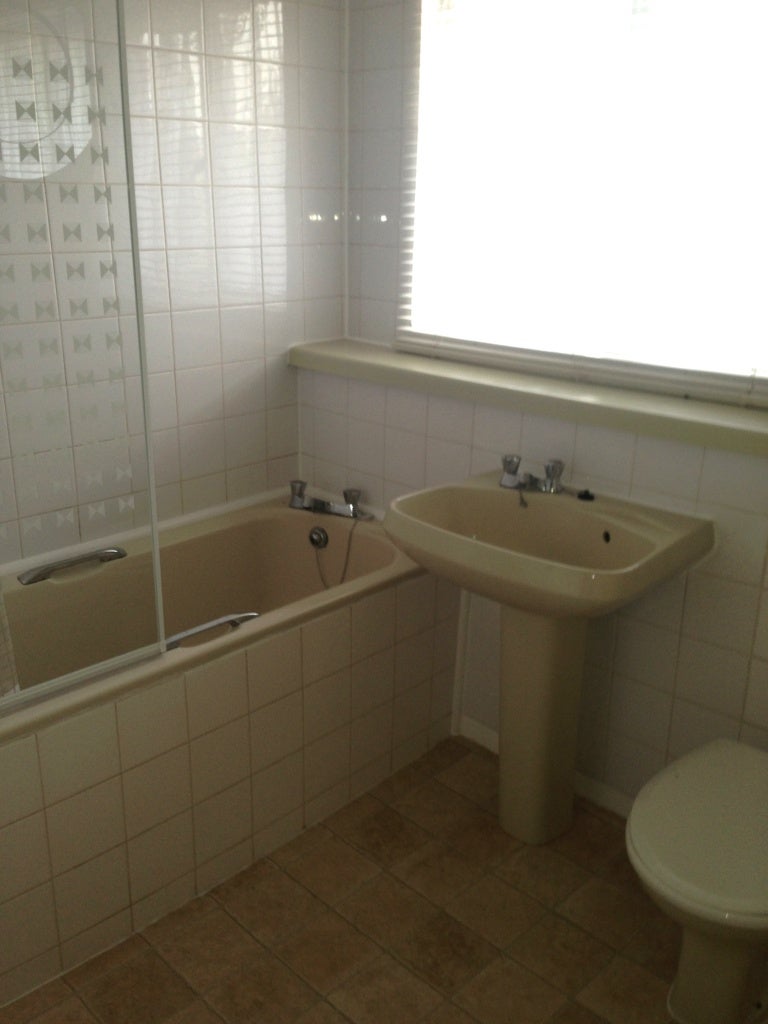 House Bowers Walk in Greater London