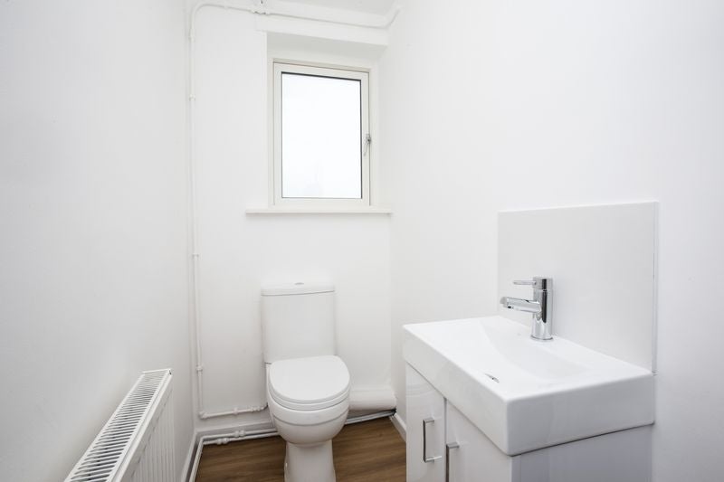 Room Mile End Road in Greater London